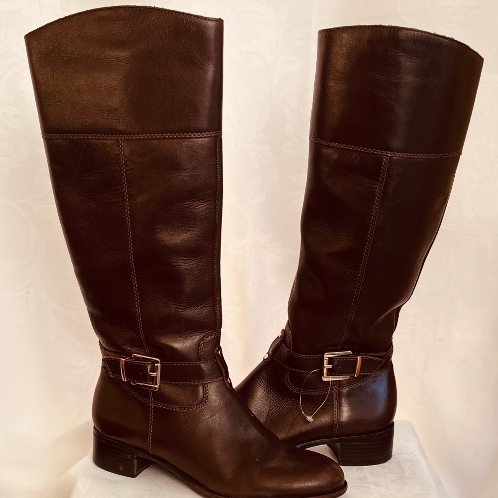 Banana Republic Brown Leather. Riding style boot